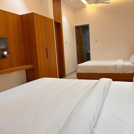 Hotel Neem Heritage 舍地 外观 照片