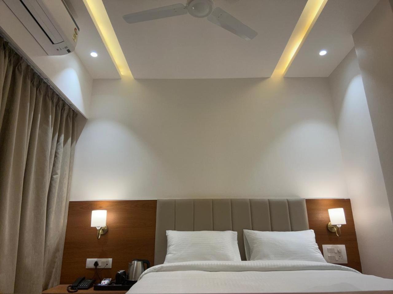 Hotel Neem Heritage 舍地 外观 照片